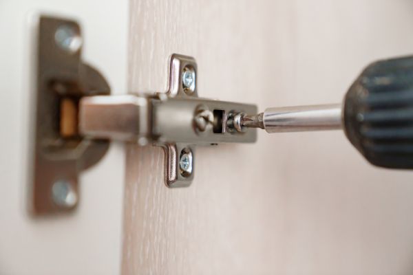 Cupboard Hinge Repair in Liberty Hill
